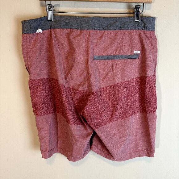 Vuori V Cycle Lineless Athletic Shorts 8in Red Mens Size 32(30-32) Read EUC - Picture 6 of 6